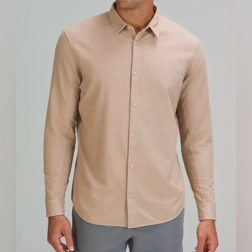 Lululemon Commission Shirt. Size Medium